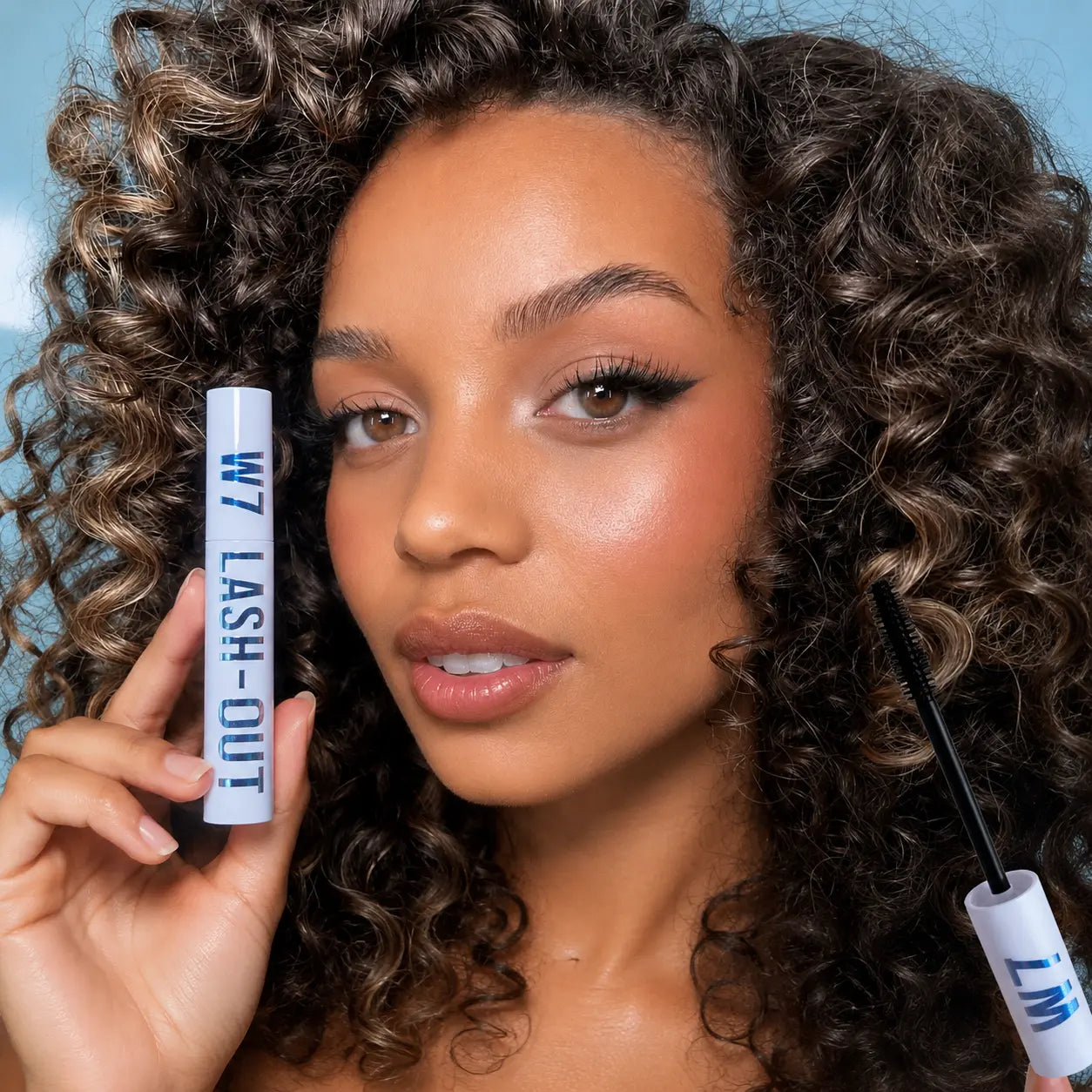 Lash-Out Vattenfast Mascara W7