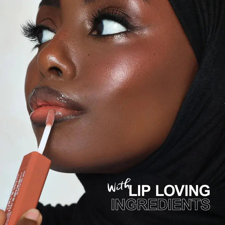 Line & Shine Lip Liner & Lip Gloss Technic