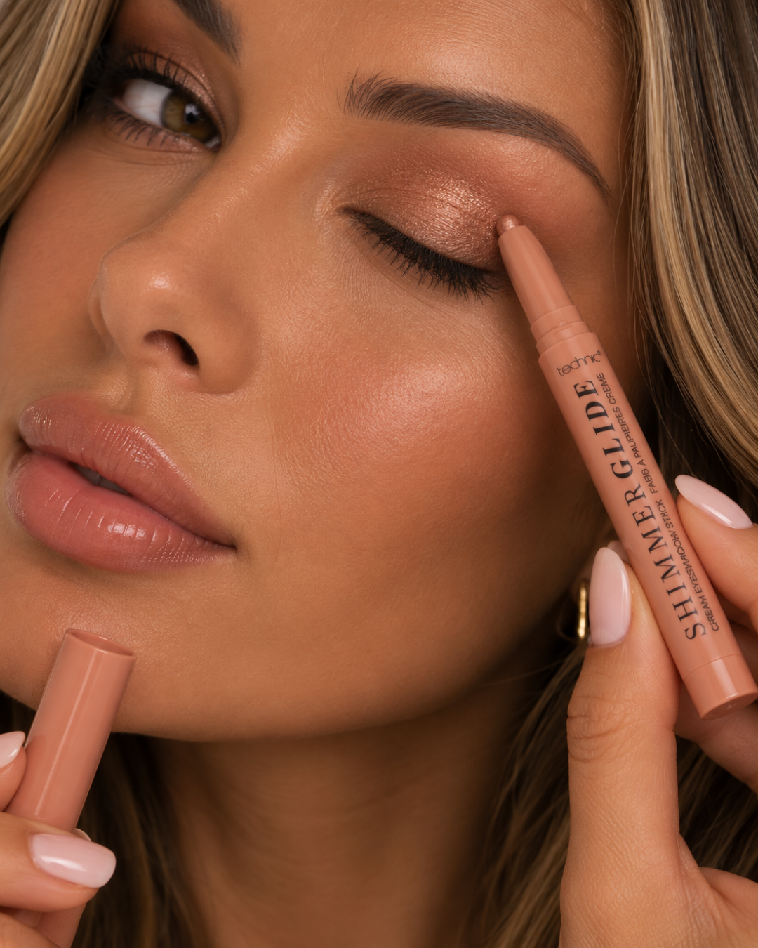 Shimmer Glide Cream Eyeshadow Stick